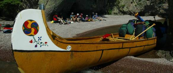voyageur-canoe voyageur-canoe